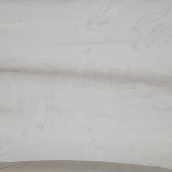 Van Heusen button down casual shirt. XXL - Picture 7 of 9